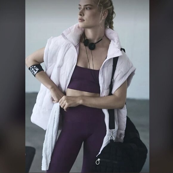 NWT FP MOVEMENT by FREE PEOPLE "In a Bubble" Oversize Puffer Vest Jacket White M - Picture 3 of 12